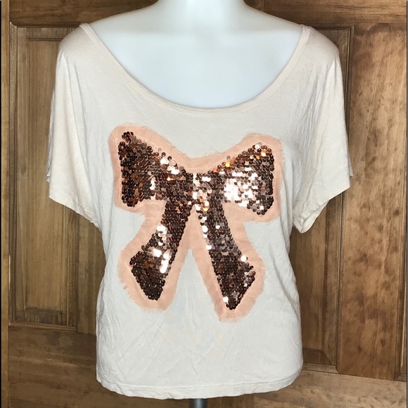 Flowy Top with Sequin Bow 🎀 - Picture 1 of 2